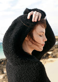 Strickanleitung - Kurzer, weiter Kapuzenpullover | rebecca - online.de