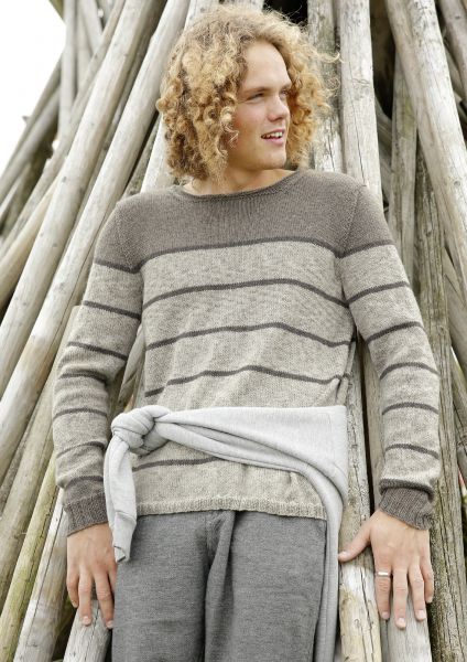 Men’s whorly stripe pattern jumper