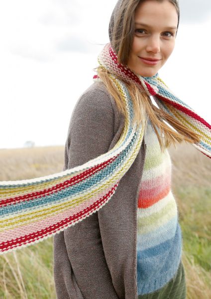 Horizontally knitted scarf