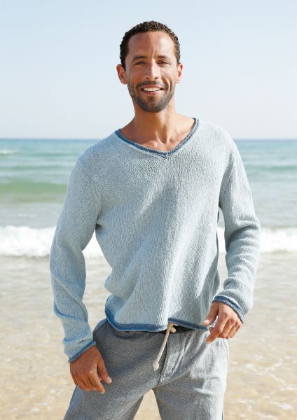 V-neck jumper for men