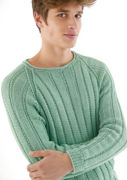 Herrenpullover mit Rippen