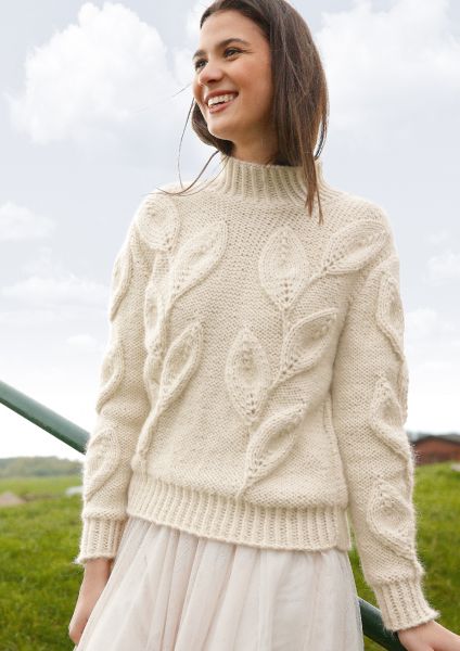 Jumper with leaf pattern